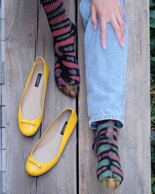 Multicolor Reverse Dye Fashion Sock